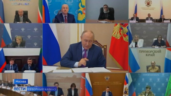 Владимир Путин подчеркнул значимость языков и литературы народов Дагестана